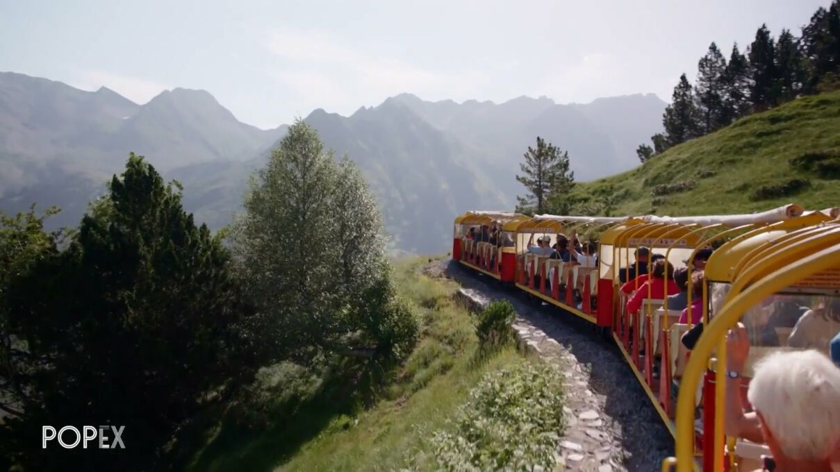 le train d'Artouste pour accéder à la station